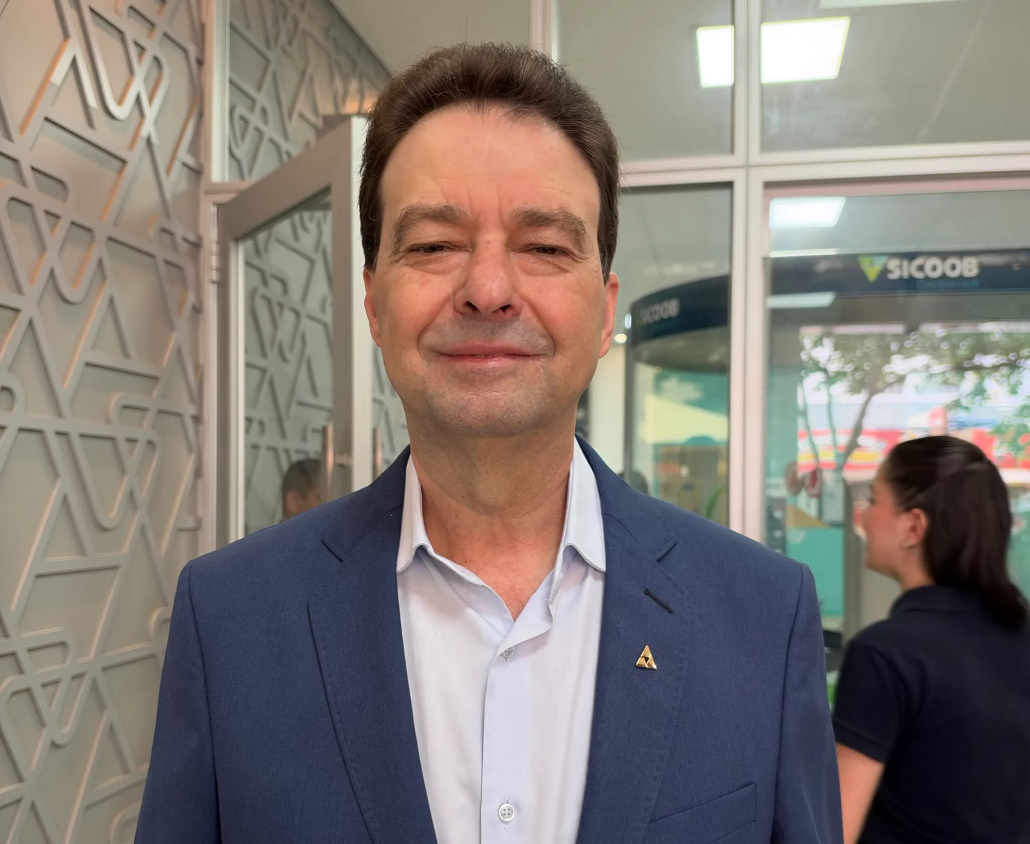 Presidente do Sicoob Central Crediminas participa da reinauguração da sede do Sicoob Coopacredi em Patrocínio