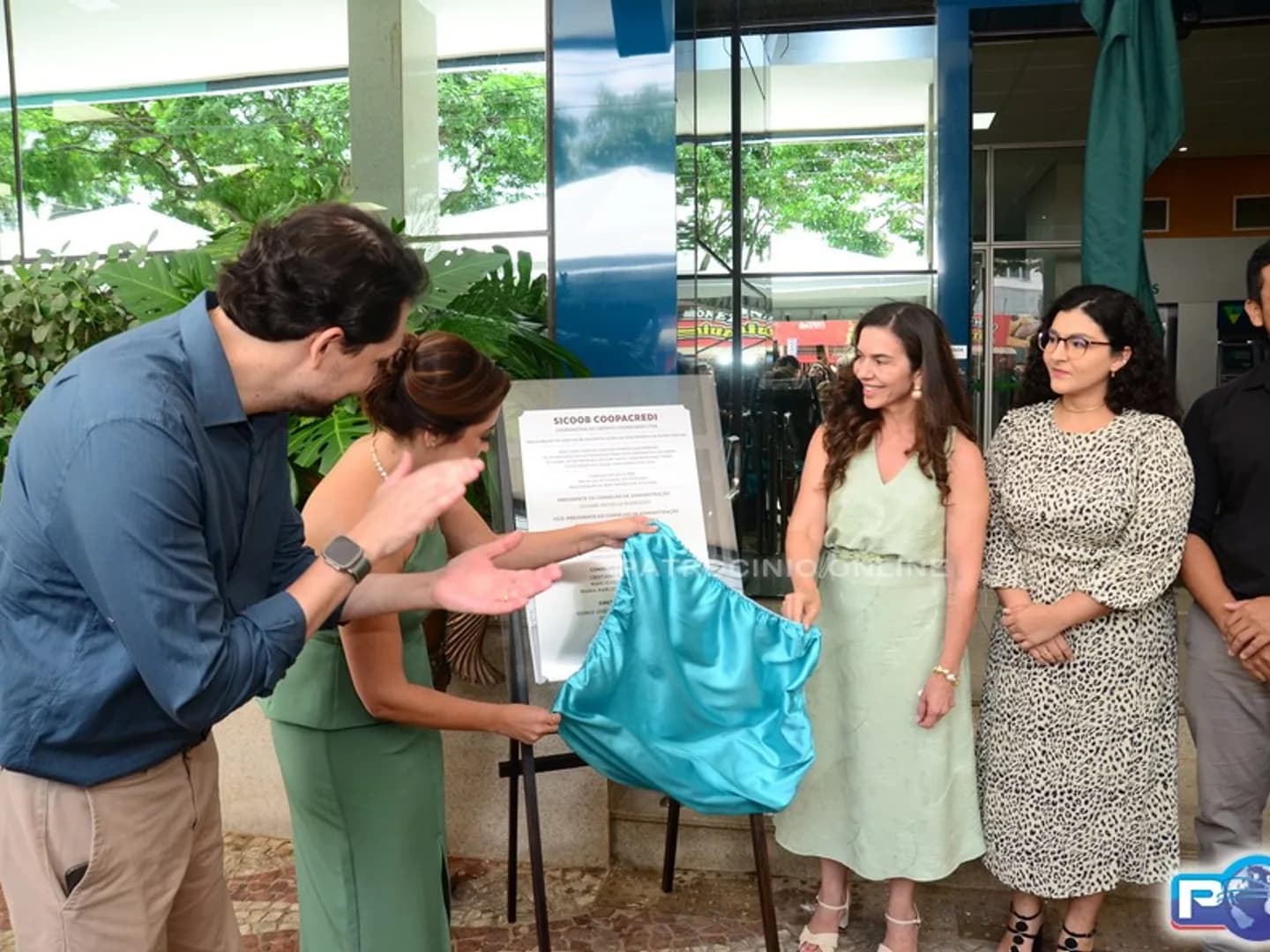 Sicoob Coopacredi reinaugura sede administrativa e homenageia ex-presidente Célio Machado de Castro e cooperados durante celebração dos 35 anos