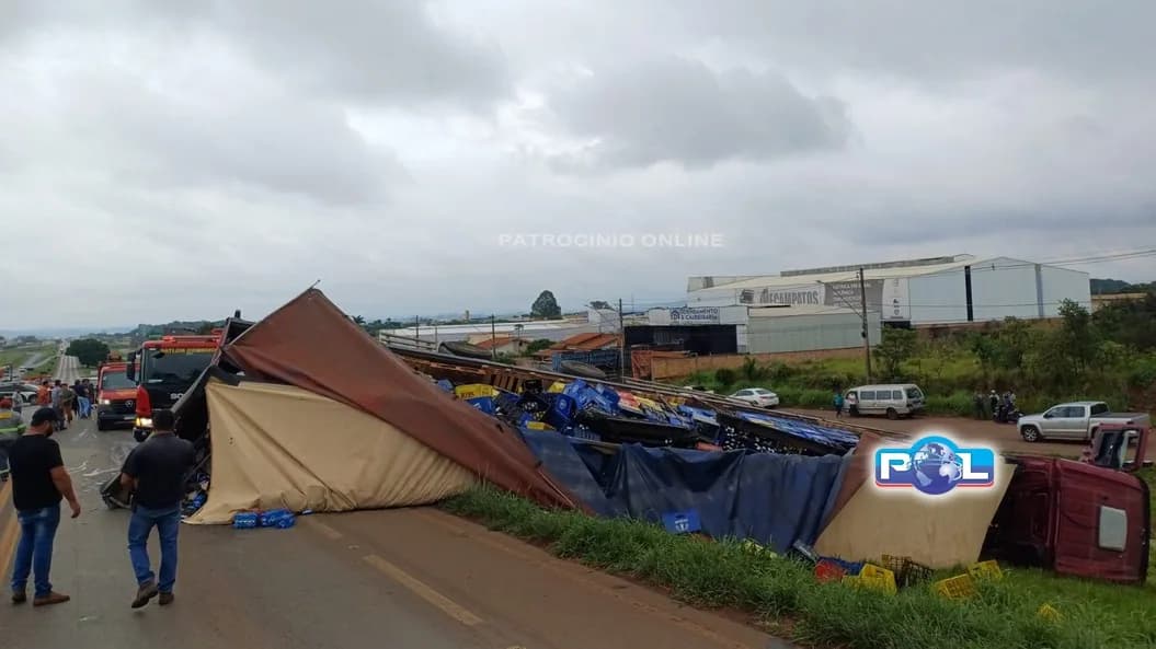 Com informações e fotos da Polícia Rodoviária Federal