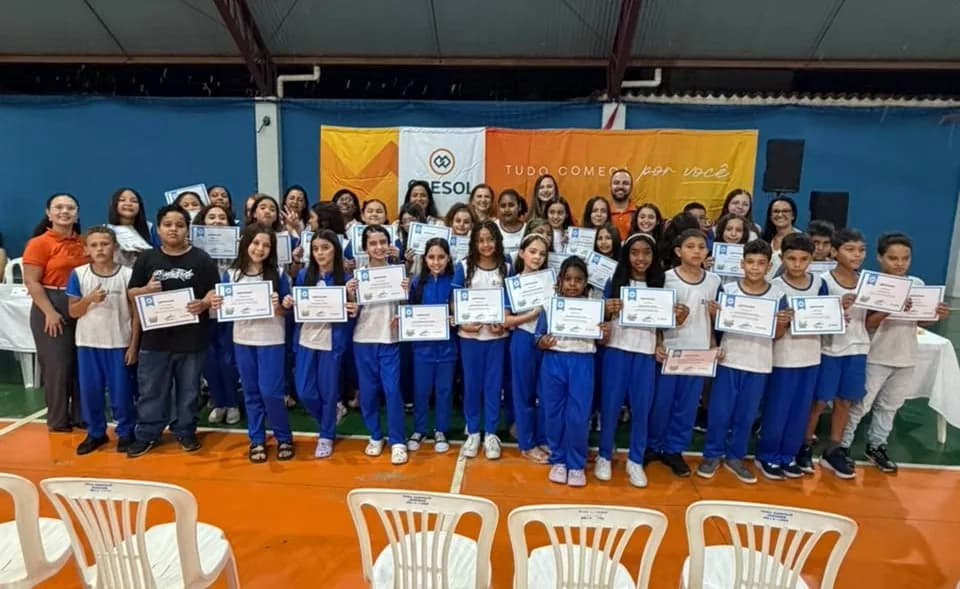 Cresol realiza formatura do Projeto Um Olhar para o Futuro em Patrocínio (MG)