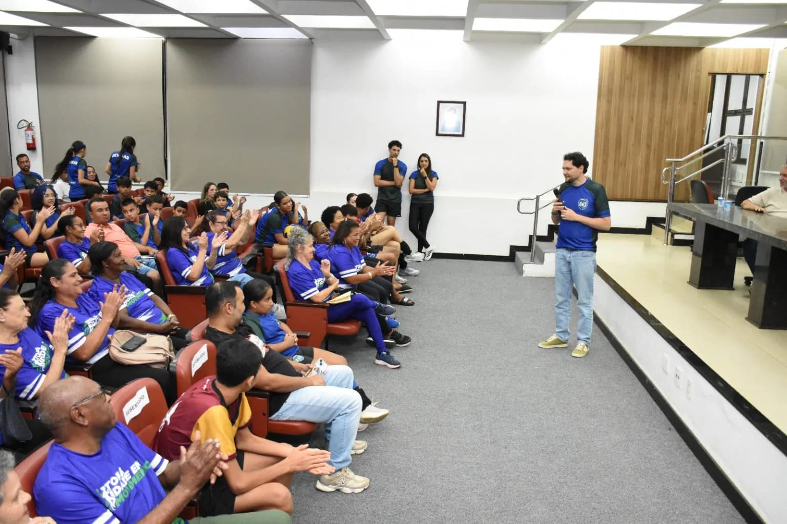 Prefeitura de Patrocínio apresenta uniformes de projetos esportivos e das categorias de base do CAP