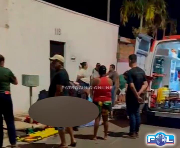 NOTÍCIA ATUALIZADA: Jovem tem uma das pernas amputada após acidente entre motocicletas em Patrocínio; outro condutor foge sem prestar socorro