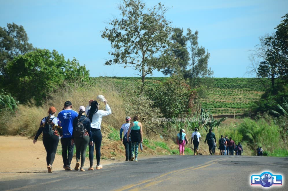 Teve início a Festa em Louvor a Nossa Senhora Aparecida na comunidade de Martins; no domingo, haverá a Caminhada da Fé