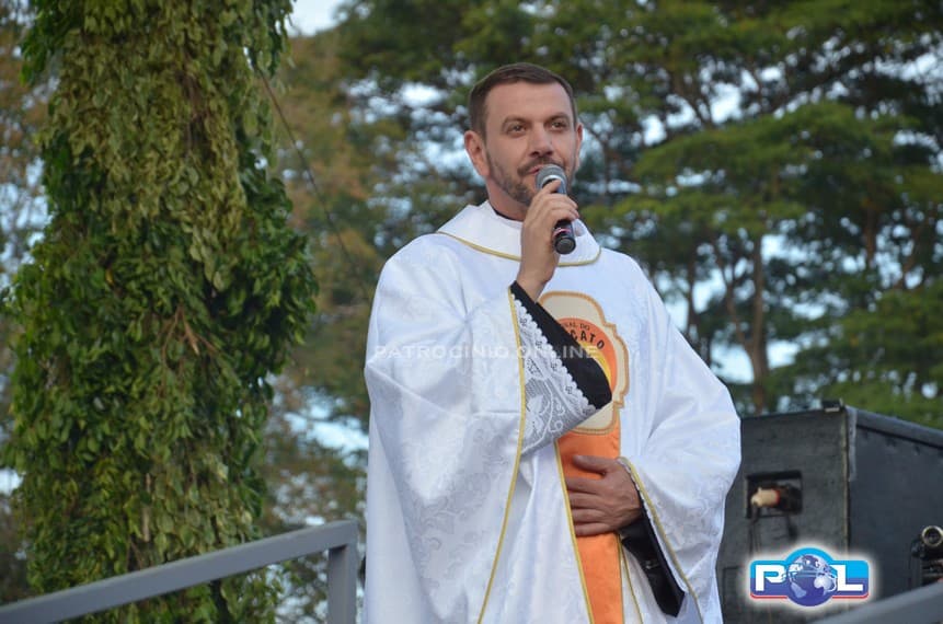 Padre Márcio Ruback recebe alta hospitalar e seguirá recuperação na Casa Paroquial em Romaria