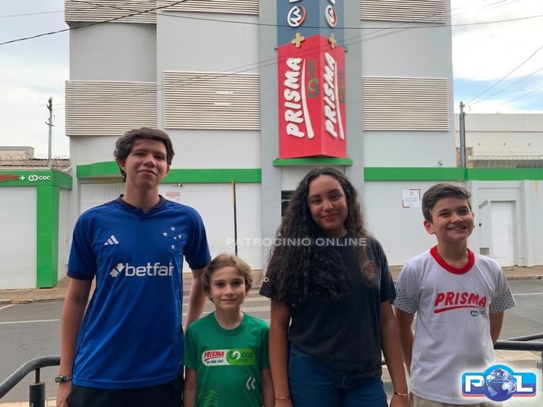 Alunos contam experiências e incentivam estudantes a fazer a prova do CONCOC 2027 do Colégio Prisma, que oferece bolsas de estudo