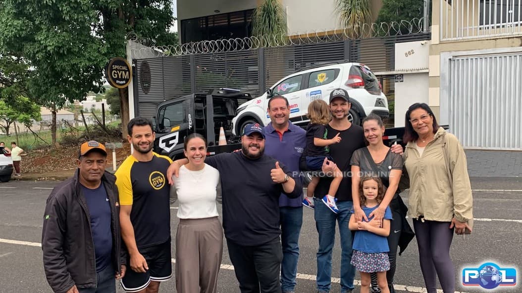 Ganhador recebe Fiat Mobi 0 km da Ação do Bem do Hospital do Câncer de Patrocínio; campanha arrecadou mais de R$ 207 mil