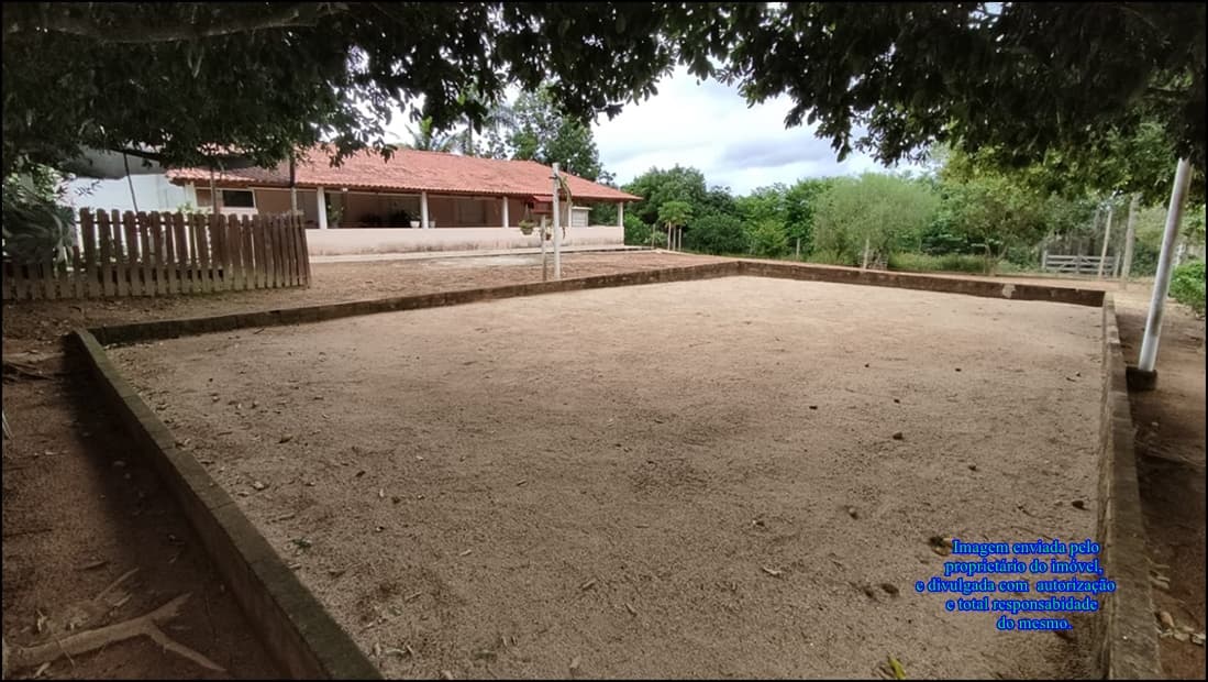 VENDE-SE: LINDA CHÁCARA EM CONDOMÍNIO FECHADO.