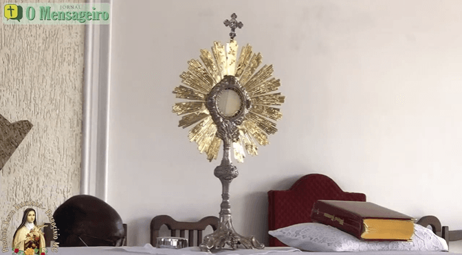 REVEJA a Solenidade de Corpus Christi direto da Paróquia Santa Terezinha