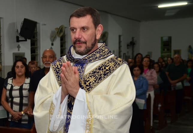 Padre Márcio Ruback evolui bem e aguarda vaga para deixar a UTI