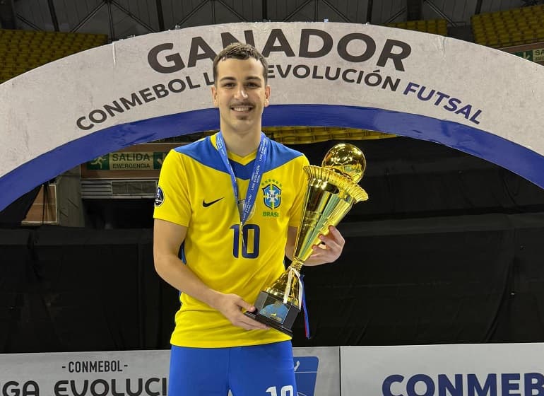 Patrocinense ganha oportunidade na Seleção Brasileira Principal de Futsal e é convocado para torneio internacional