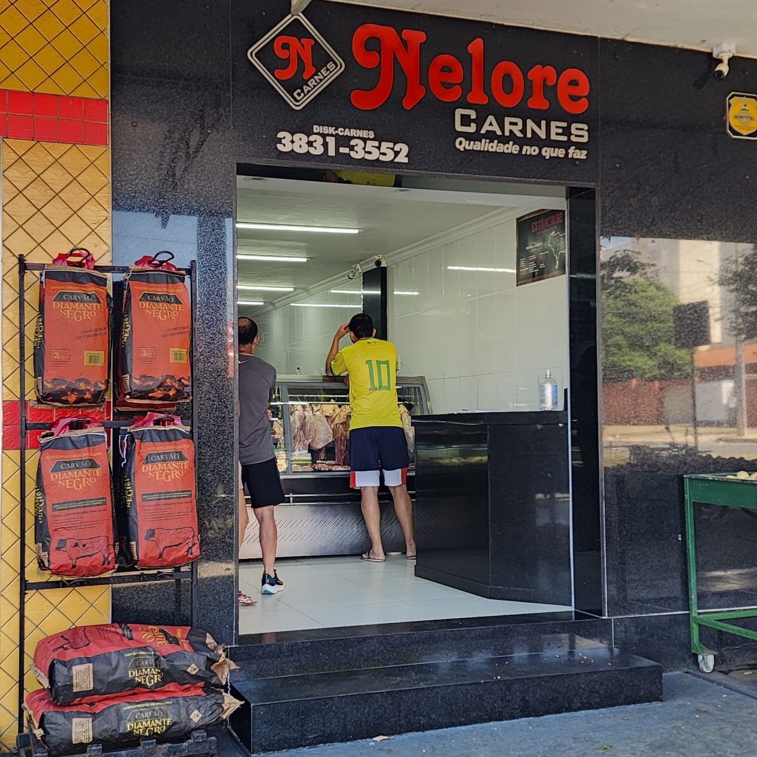 Carnes preparadas com a qualidade que só tem na NELORE CARNES