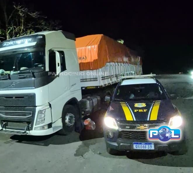 PRF prende homem foragido da Justiça que usava várias identidades falsas para comprar veículos e abrir empresas durante abordagem a carreta na BR-365
