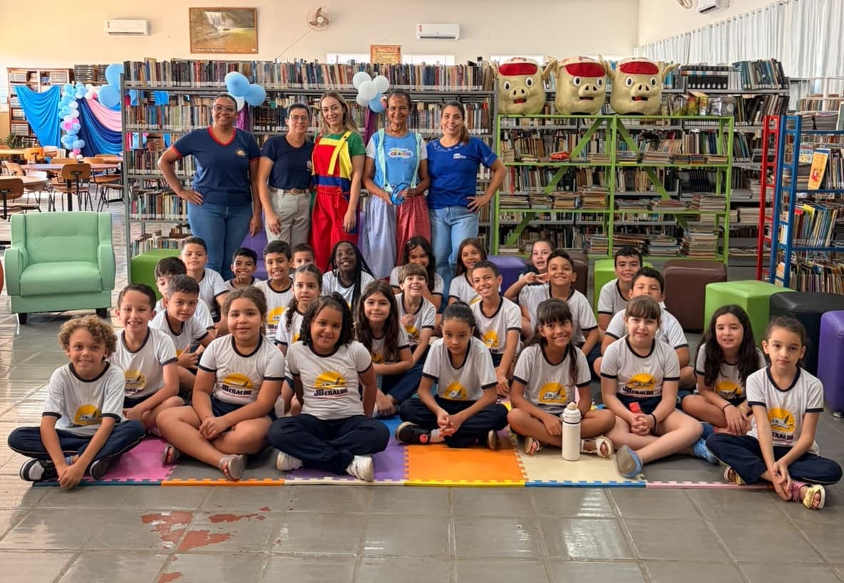 Alunos da Escola Municipal João Beraldo recebem premiação pela participação no Arraiô Patrô 2026