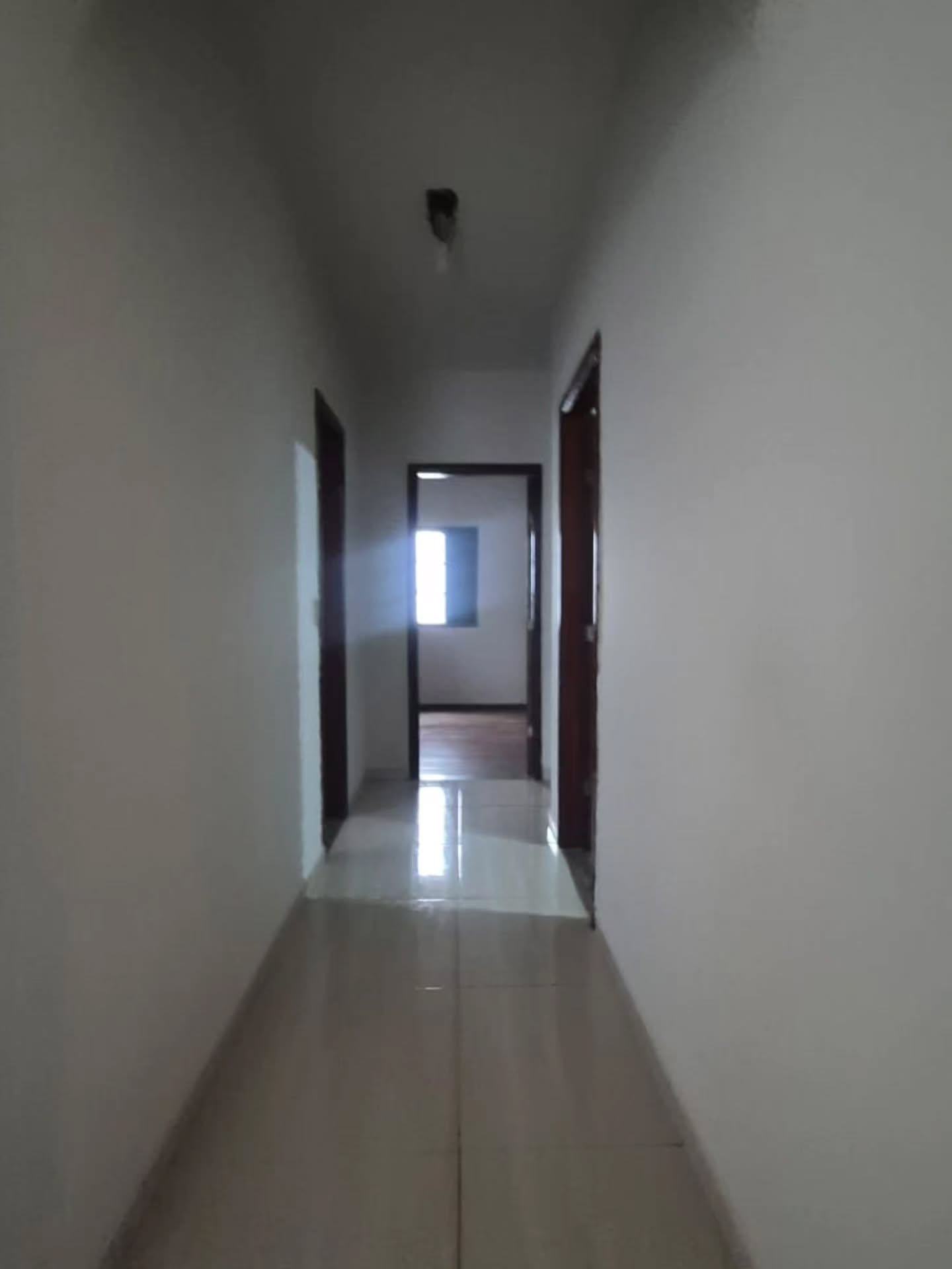 Imobiliária União Negócios: Aluga-se casa no Centro.: foto 3