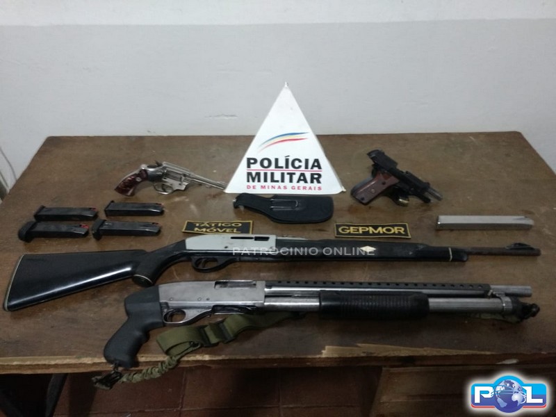 Militares encontraram em casa de suspeito de homicídio grande arsenal: foto 1