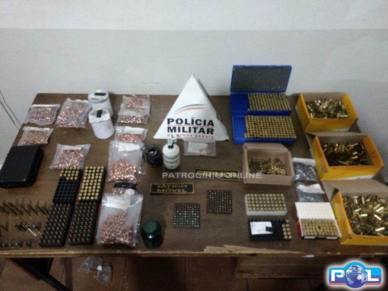 Militares encontraram em casa de suspeito de homicídio grande arsenal: foto 4