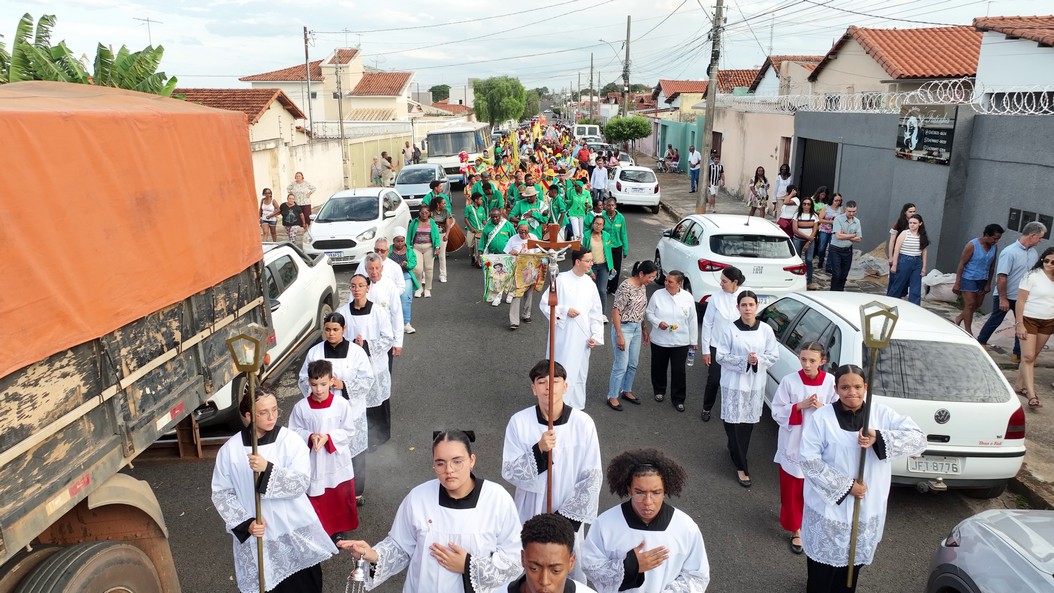 Festa de Nossa Senhora do Rosário é encerrada com participação de fiéis e grupos de Congado no bairro Matinha: foto 4