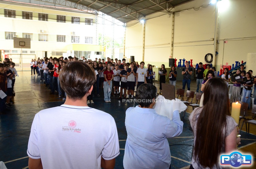 Colégio Berlaar Nossa Senhora do Patrocínio recebe ícone peregrino com presença do bispo diocesano e reúne estudantes em momentos de fé e esperança: foto 7