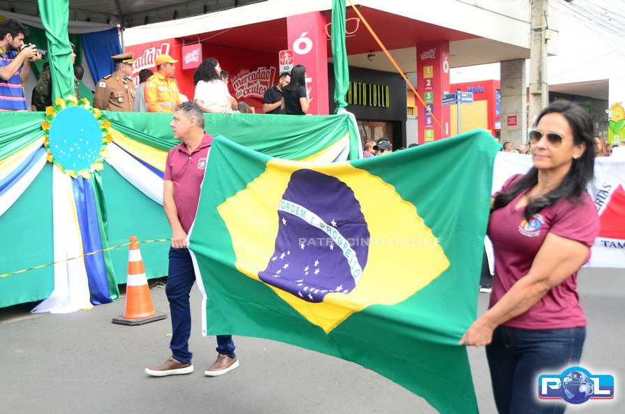 Com o tema “O Brasil de Todos Nós!”, Desfile Cívico reúne milhares de participantes em celebração ao 7 de Setembro em Patrocínio: foto 8