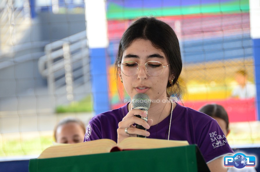 “Carregar a cruz com amor”: EJC Santo Expedito reúne jovens em Missa de Envio marcada por fé, oração e reflexão: foto 4