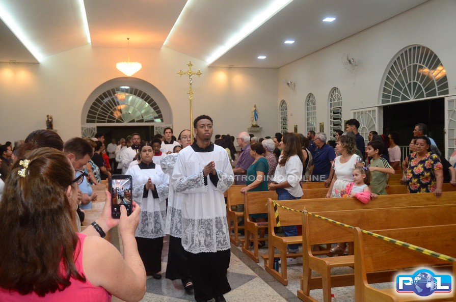 Após anos de construção, Igreja Nossa Senhora do Rosário recebe bênção do bispo diocesano em celebração que marcou a história da comunidade.: foto 2