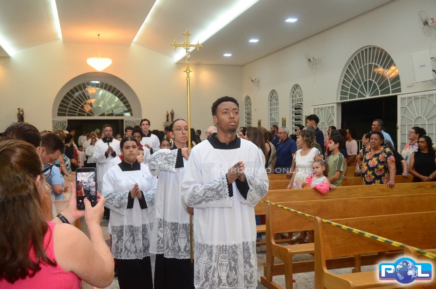 Após anos de construção, Igreja Nossa Senhora do Rosário recebe bênção do bispo diocesano em celebração que marcou a história da comunidade.: foto 3