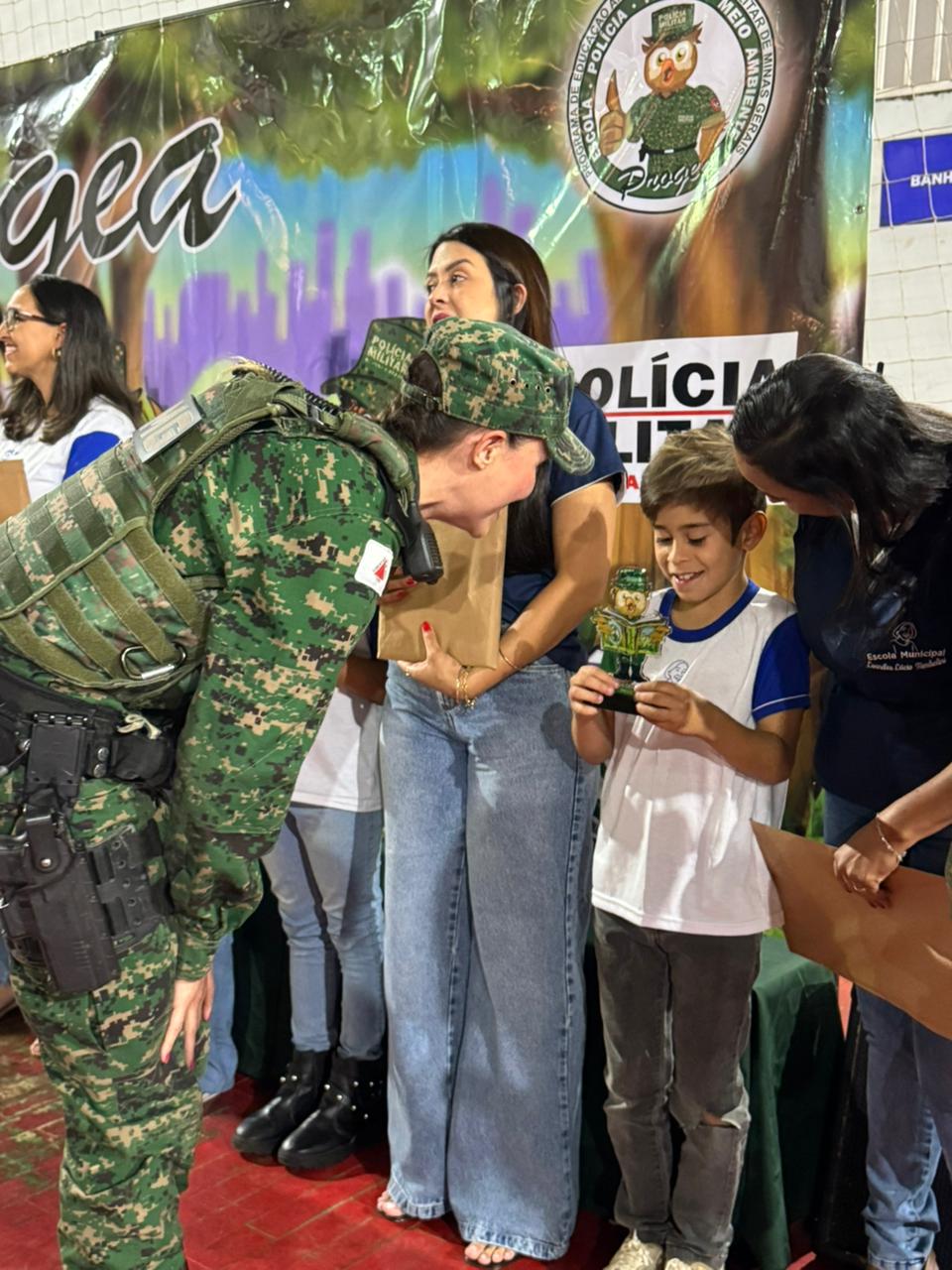 Polícia Militar Ambiental realiza formatura do PROGEA com cerca de 130 alunos em Patrocínio: foto 8