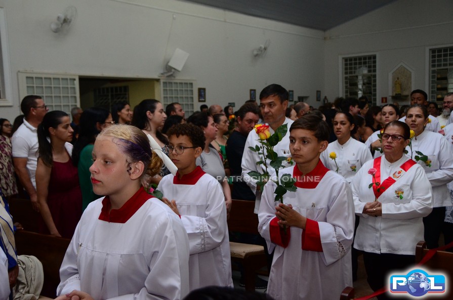 Ponto alto da festa de Santa Terezinha reúne fiéis com Missa e procissão; programação encerra neste domingo: foto 8