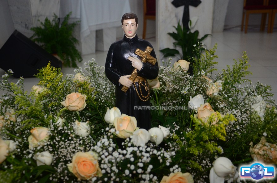 Dia de São Geraldo é marcado por missa, procissão, bênção às gestantes e aos pais; festa segue até este domingo.: foto 2