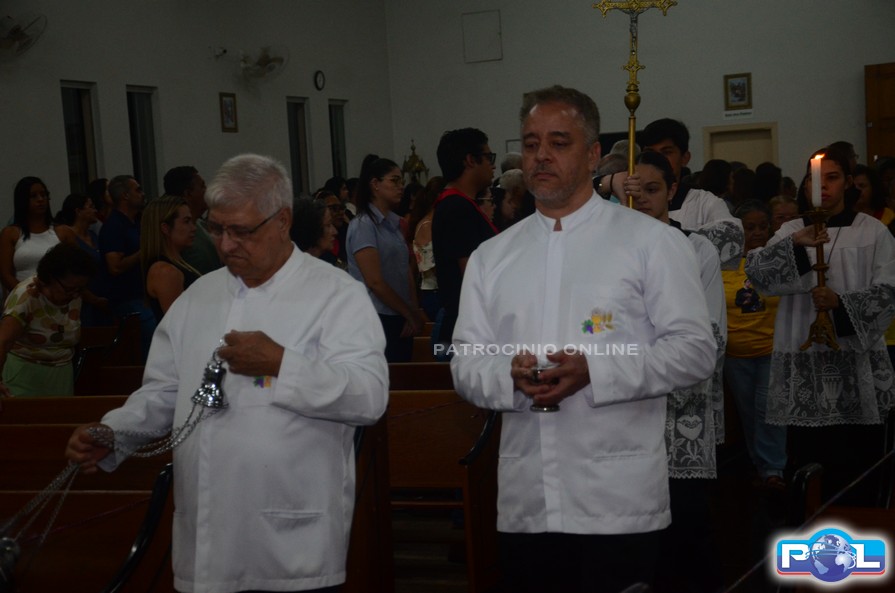 Dia de São Geraldo é marcado por missa, procissão, bênção às gestantes e aos pais; festa segue até este domingo.: foto 4