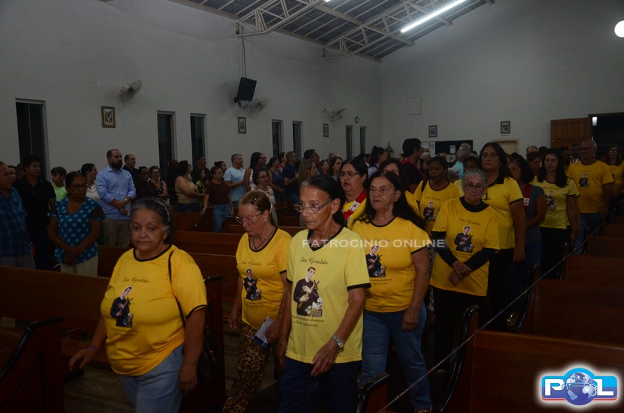 Dia de São Geraldo é marcado por missa, procissão, bênção às gestantes e aos pais; festa segue até este domingo.: foto 6