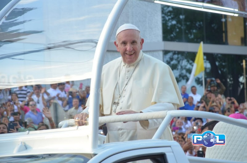 Reveja a chegada do Papa Francisco a Portugal 