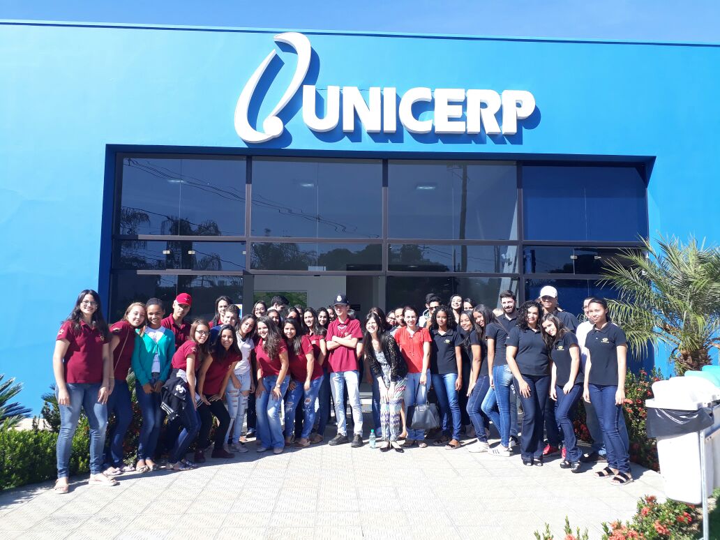 ALUNOS DO IFTM CAMPUS PATROCÍNIO REALIZAM VISITAS TÉCNICAS NA