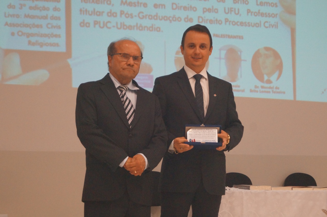 Enfermagem do Unicerp recebe certificado do IFTM pelos cursos